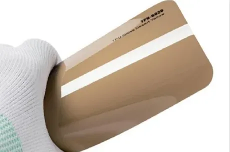 Muestra de película Gloss Desert Yellow, código TPU-6020