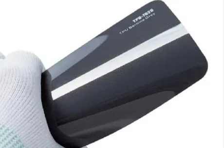 Muestra de película Bernina Grey, código TPU-7026